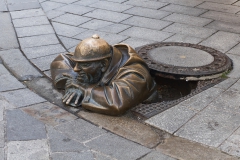 Bratislava, Kanalarbeiter-Skulptur